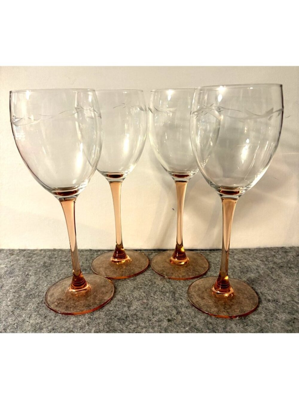Set of 4  7.75"  Luminarc Pink/Peachy Stemmed Wine Glassed with Etching  # 3388